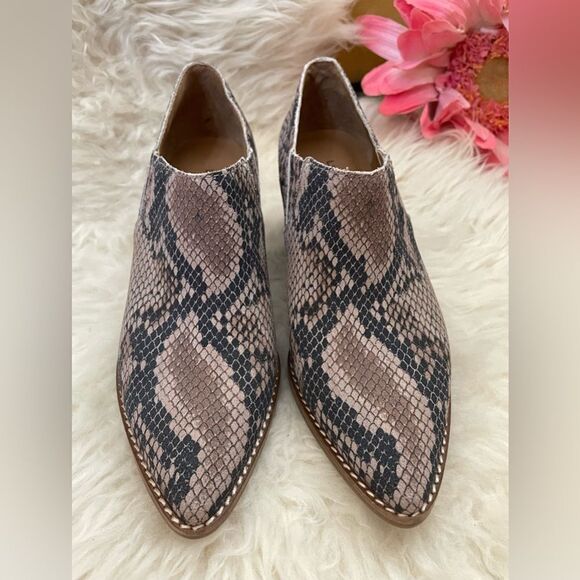 Lucky Brand Tresee Snakeskin Print Ankle Booties 6.5 - Picture 4 of 10